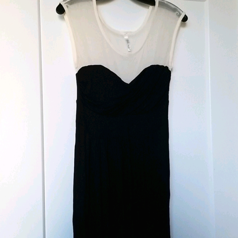 D' Closet Black & White Dress Lacy Sheer Top Size L